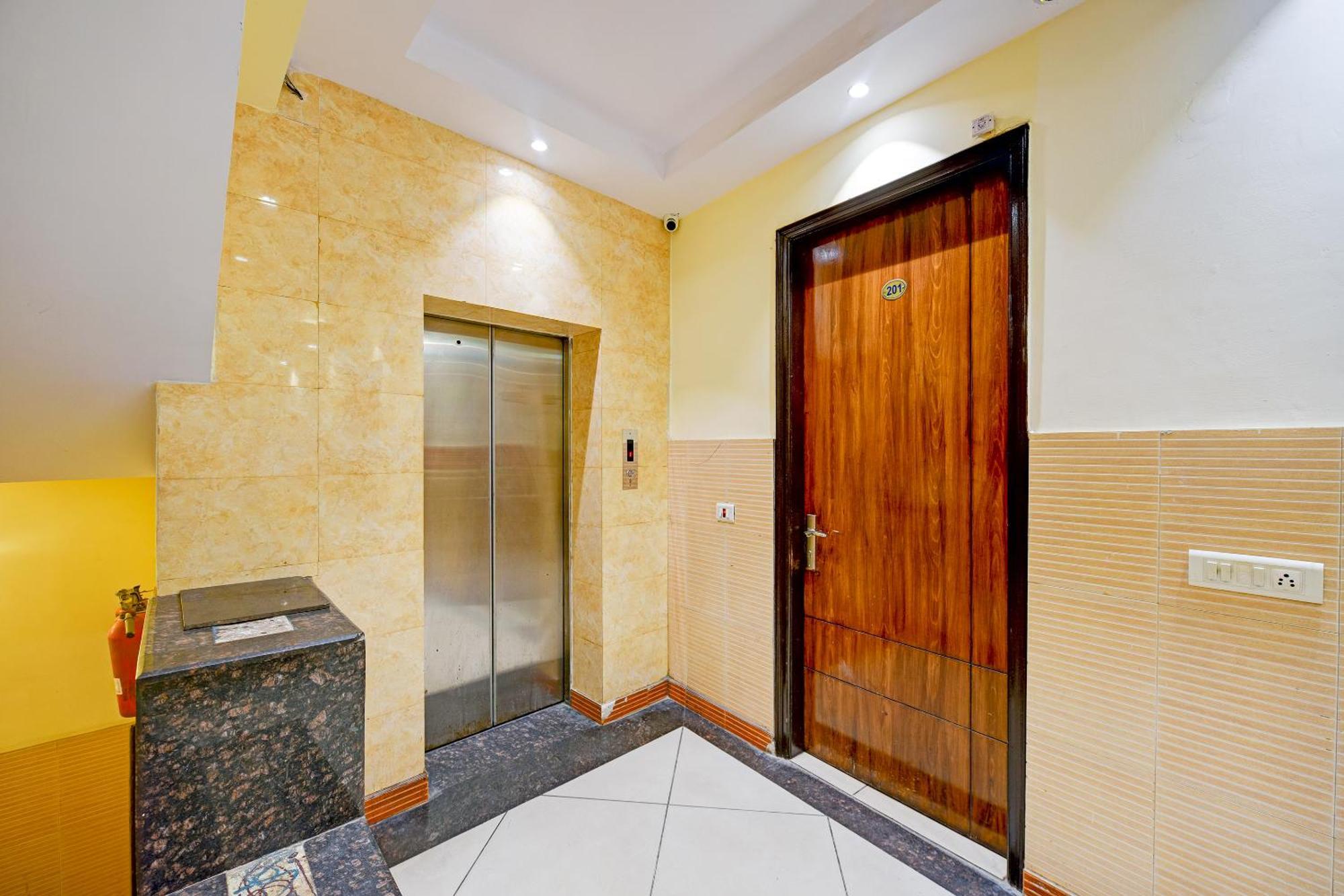 Hotel Le Grand - Walk-In From Rk Ashram Metro Station New Delhi Exterior photo