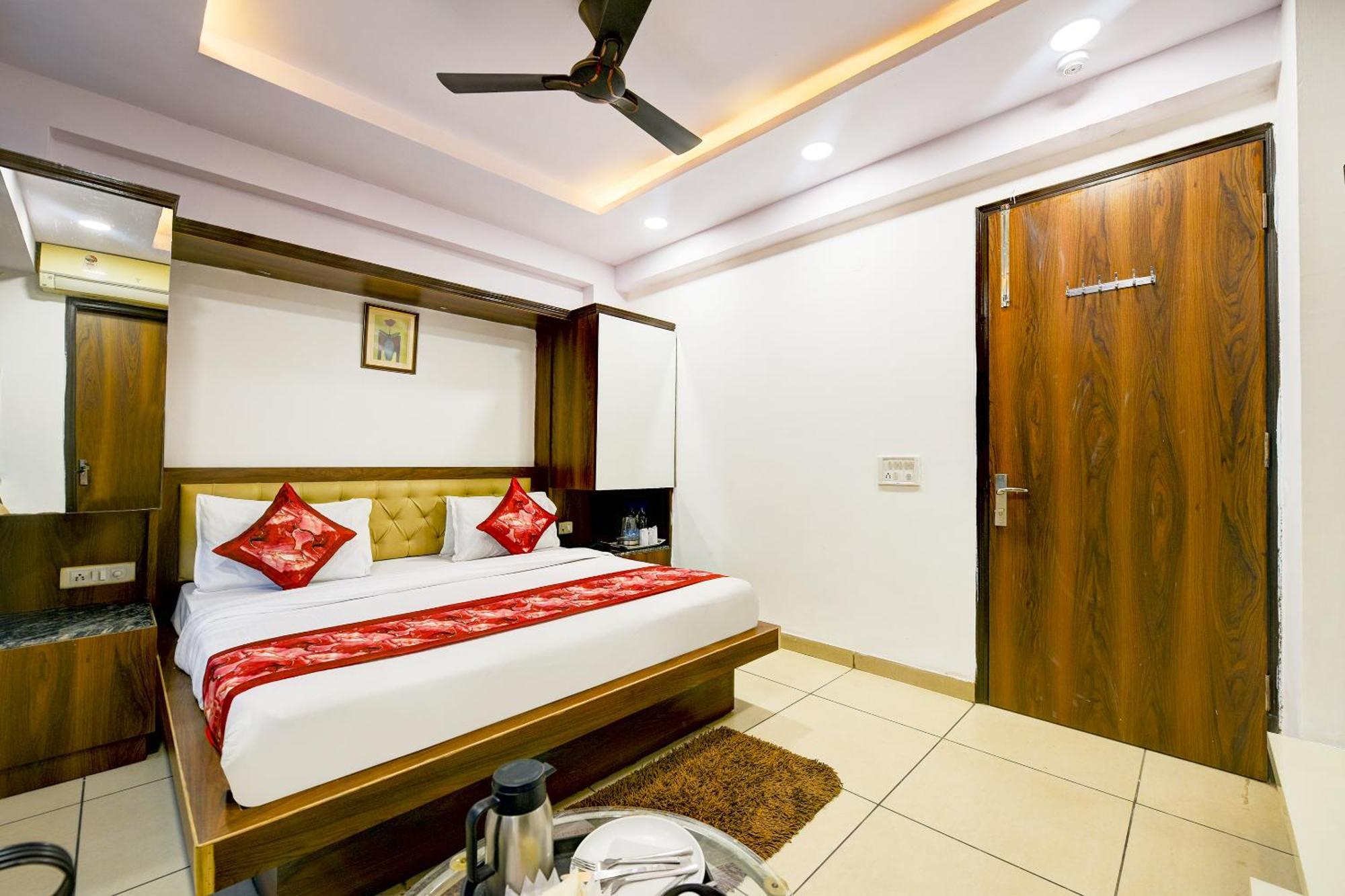 Hotel Le Grand - Walk-In From Rk Ashram Metro Station New Delhi Exterior photo